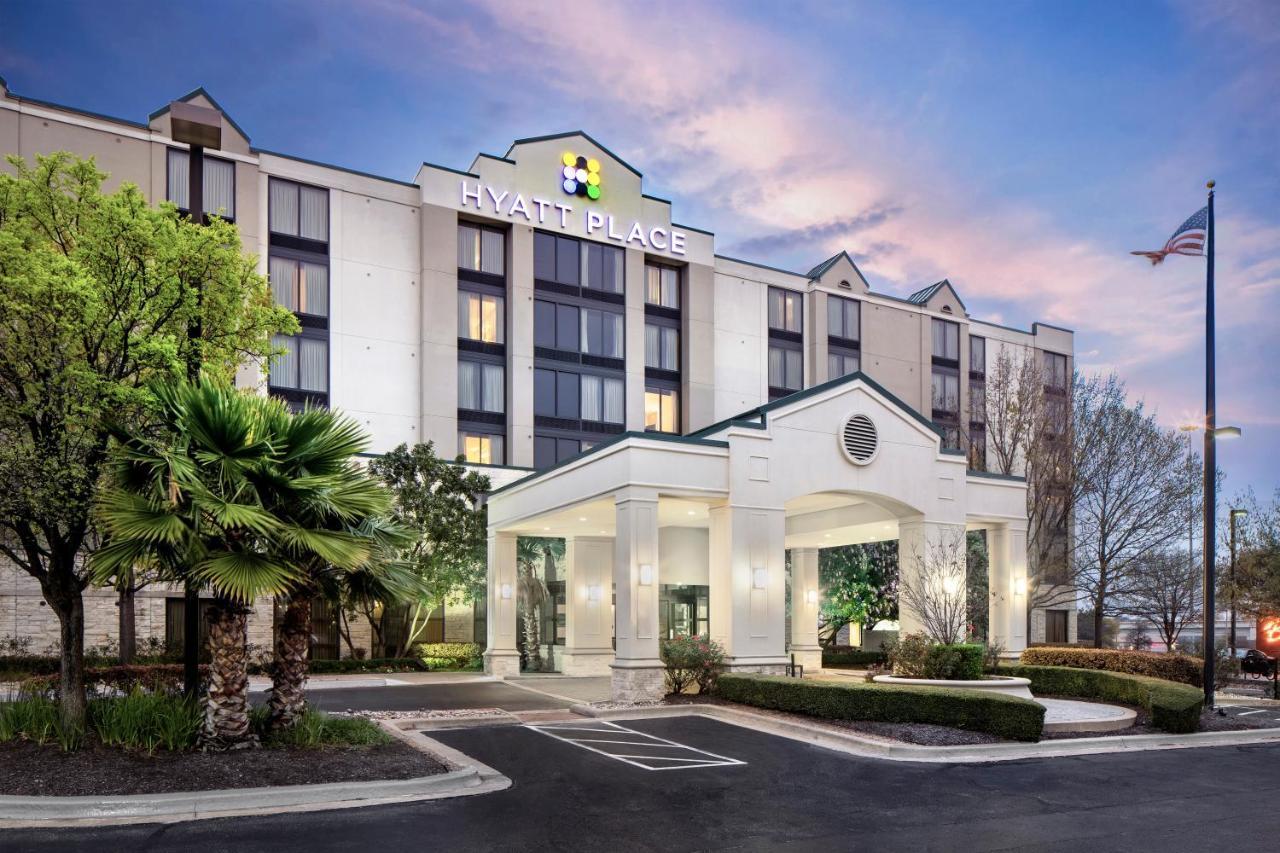 Hyatt Place Austin Arboretum Exterior photo